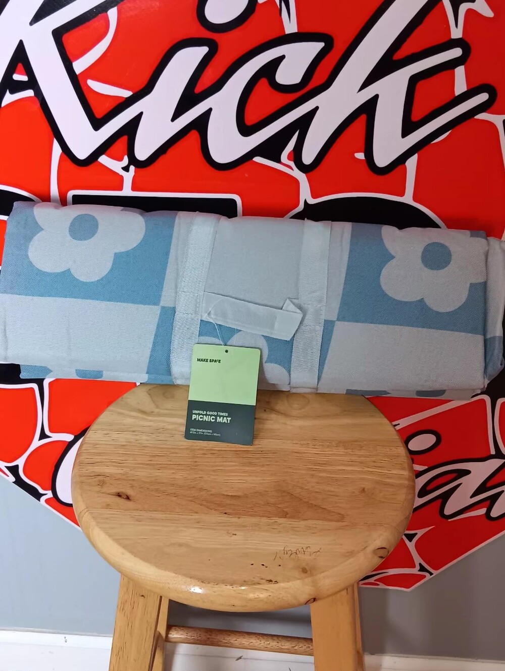 2 For $5 Indoor Outdoor Picnic Mat - N.W.T Includes Fre Gift To Cover Shipping.